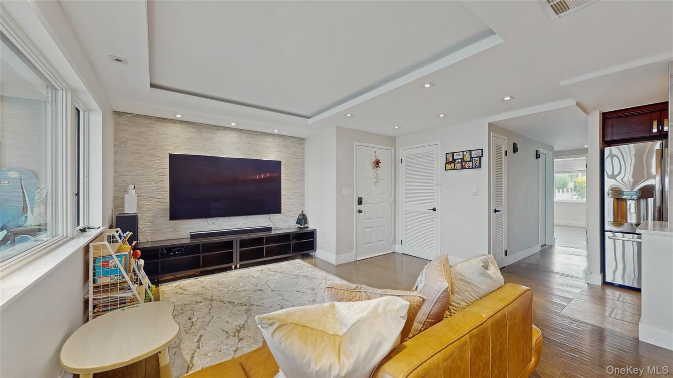 Interior, Recessed Lighting, Stainless Steel Appliances, Wood Texture Flooring