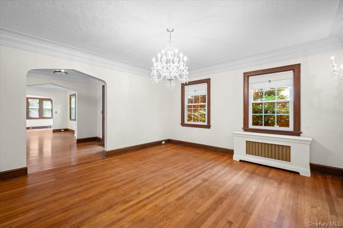 Chandelier, Empty room, Interior, Wood Texture Flooring