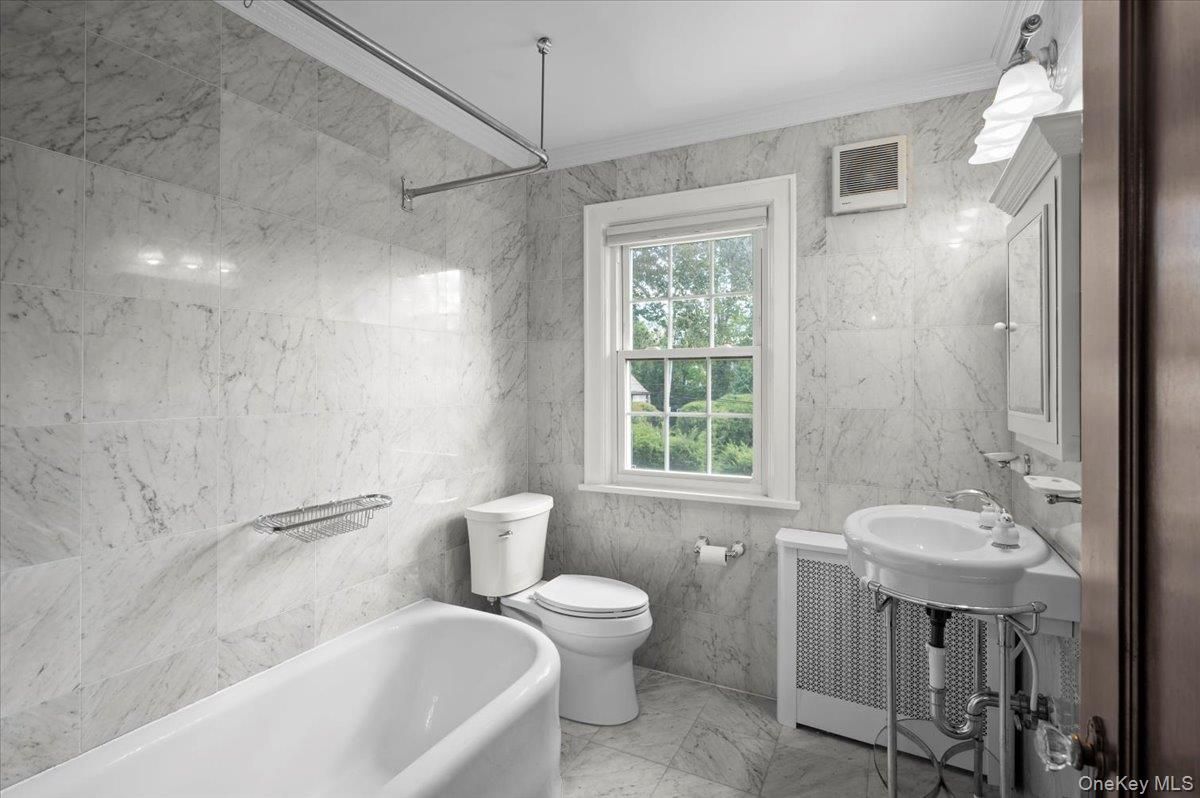 Bathroom, Interior, Marble, Marble Walls
