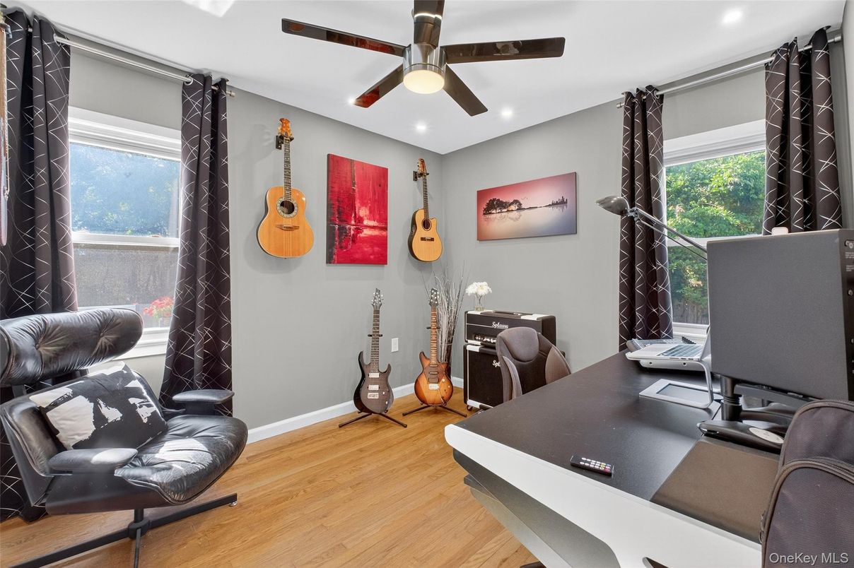 Home Office, Interior, Recessed Lighting, Wood Texture Flooring