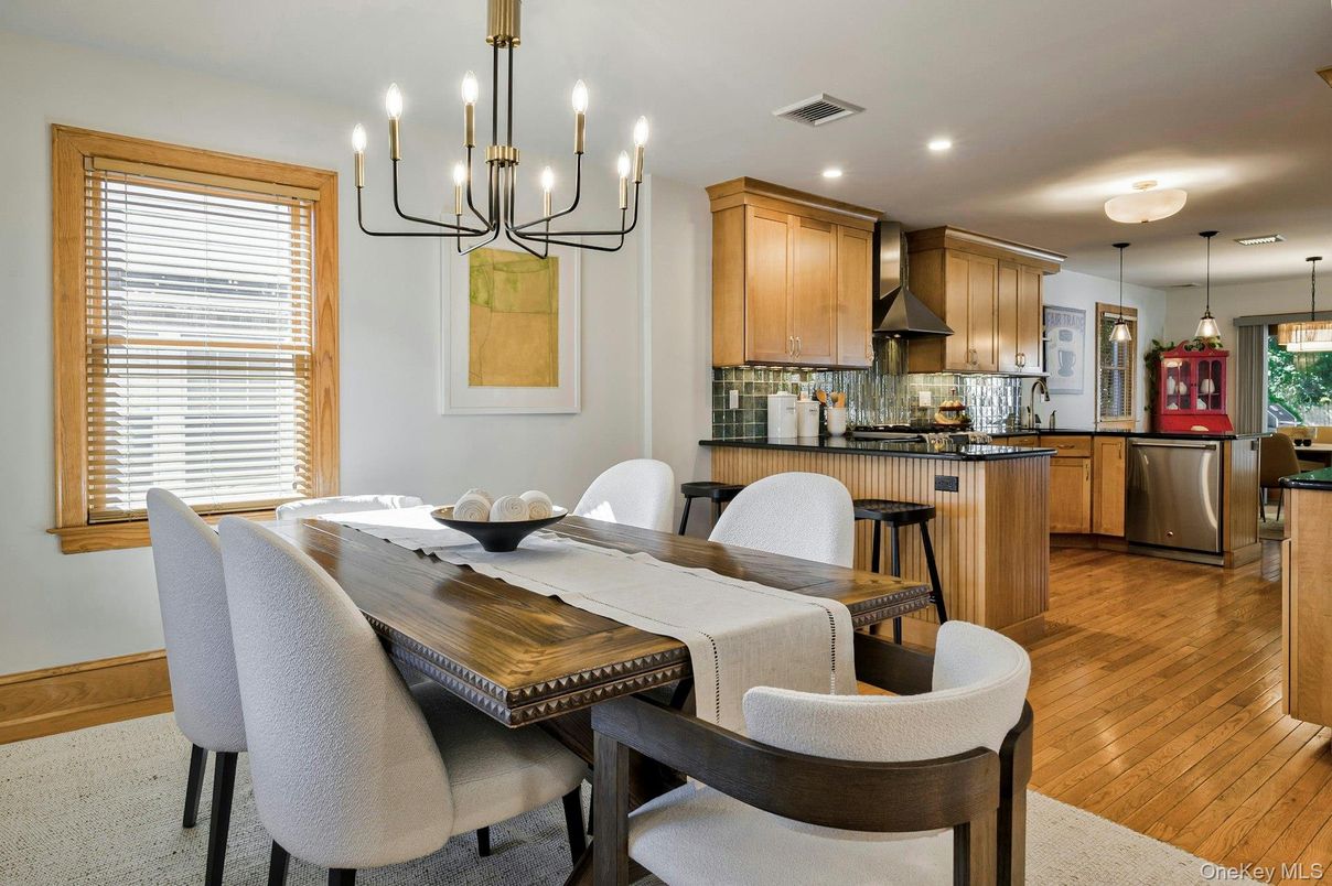 Chandelier, Dining room, Interior, Kitchen, Pendant Lights, Recessed Lighting, Wood Texture Flooring