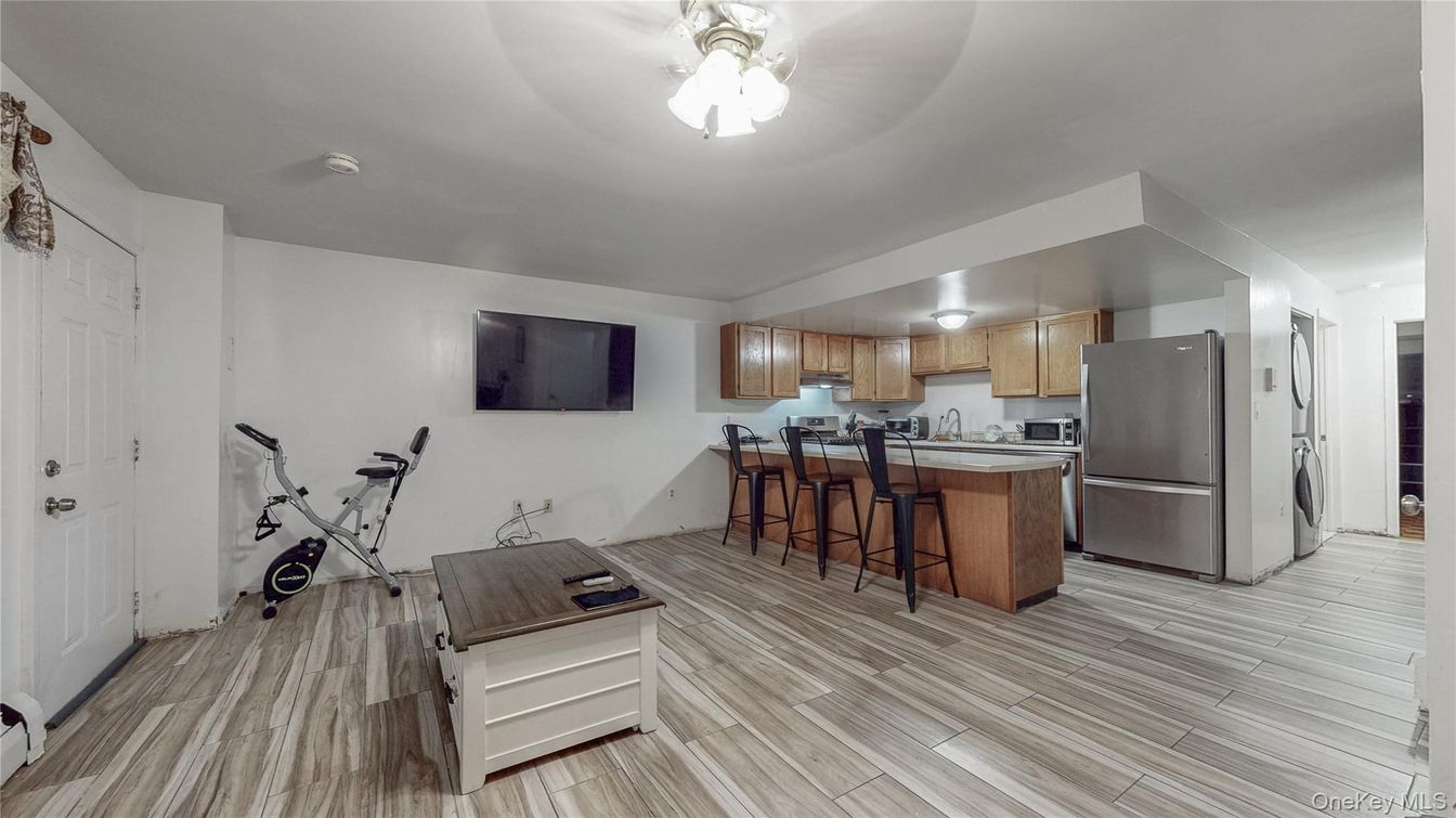 Fitness Equipment, Interior, Kitchen, Stainless Steel Appliances, Wood Texture Flooring