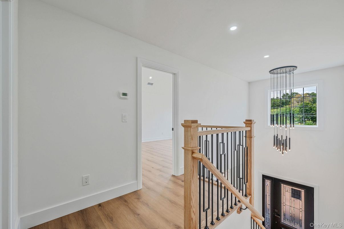 Interior, Pendant Lights, Recessed Lighting, Wood Texture Flooring