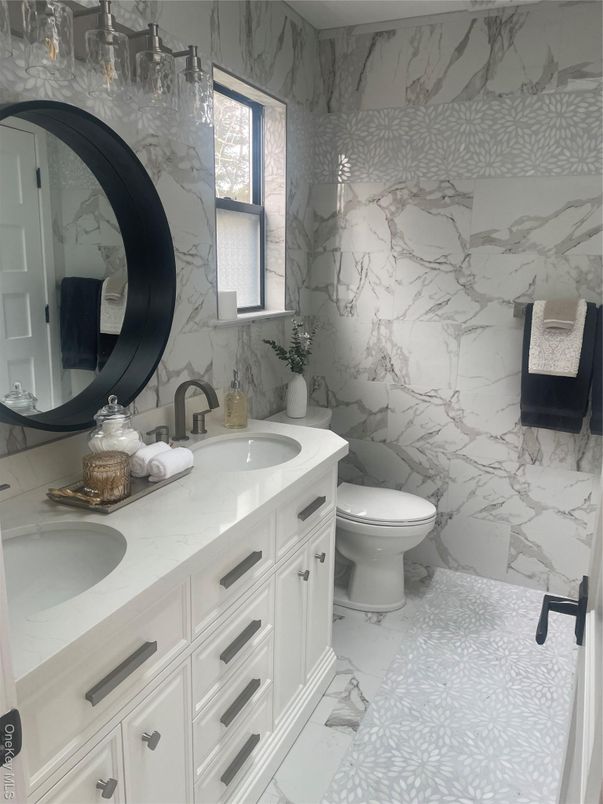 Bathroom, Dual Sink Vanities, Interior, Marble, Marble Walls