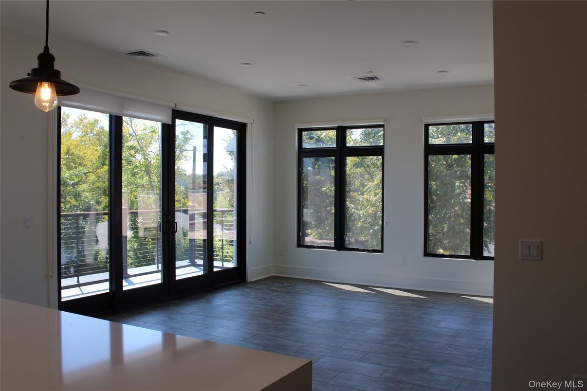 Empty room, Interior, Pendant Lights, Recessed Lighting, Wood Texture Flooring