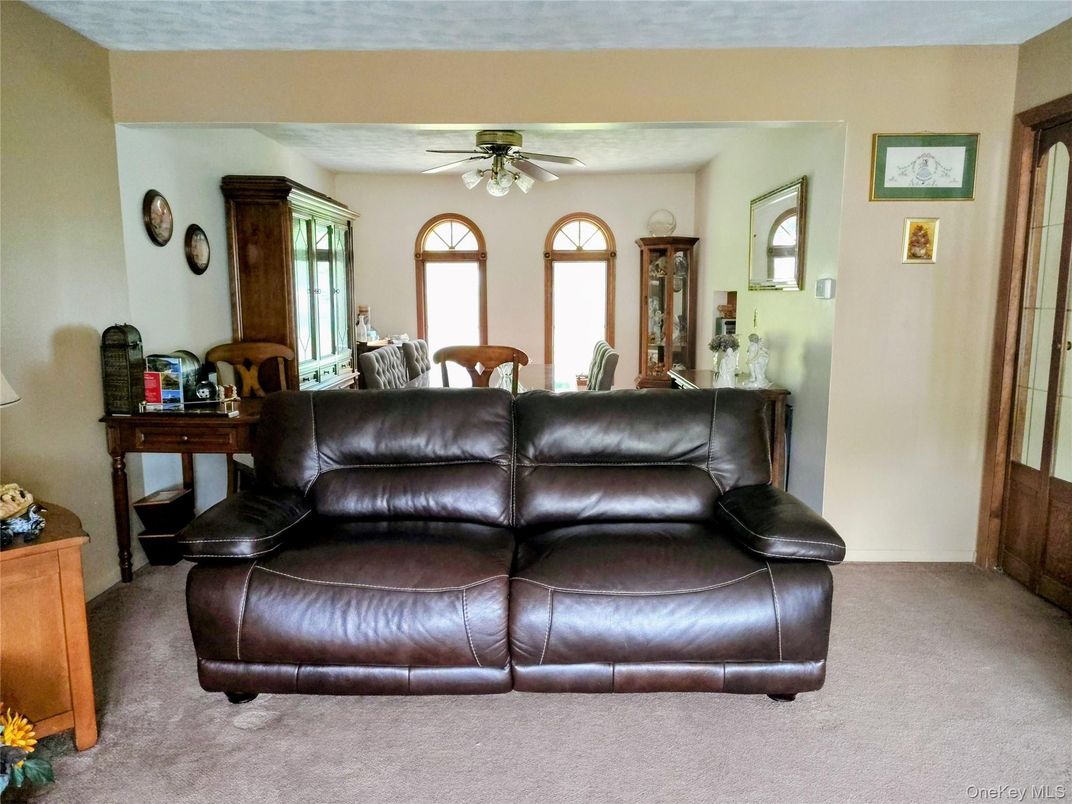 Dining room, Interior