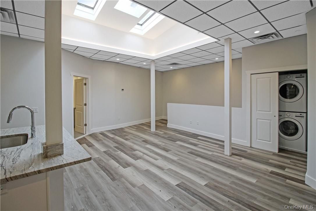 Interior, Recessed Lighting, Utility Closets, Washer, Wood Texture Flooring
