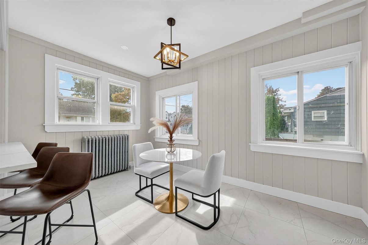 Dining room, Interior, Marble, Pendant Lights