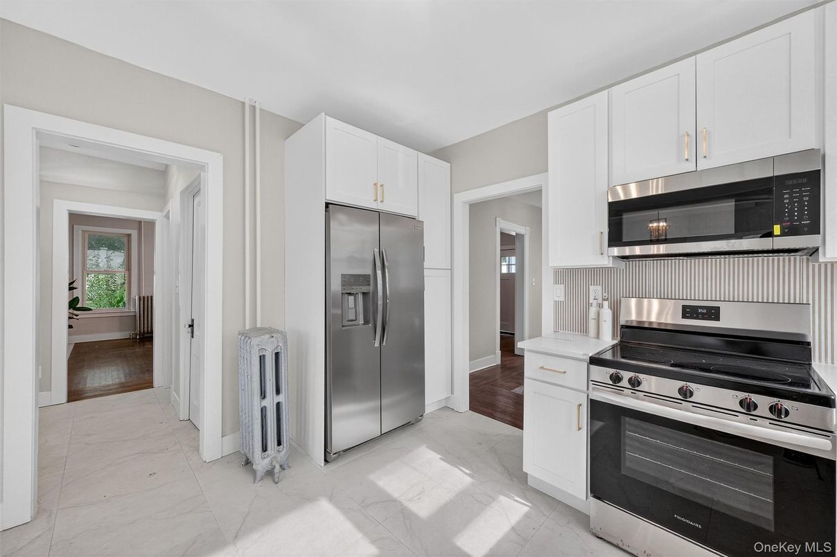 Interior, Kitchen, Marble, Stainless Steel Appliances, Wood Texture Flooring