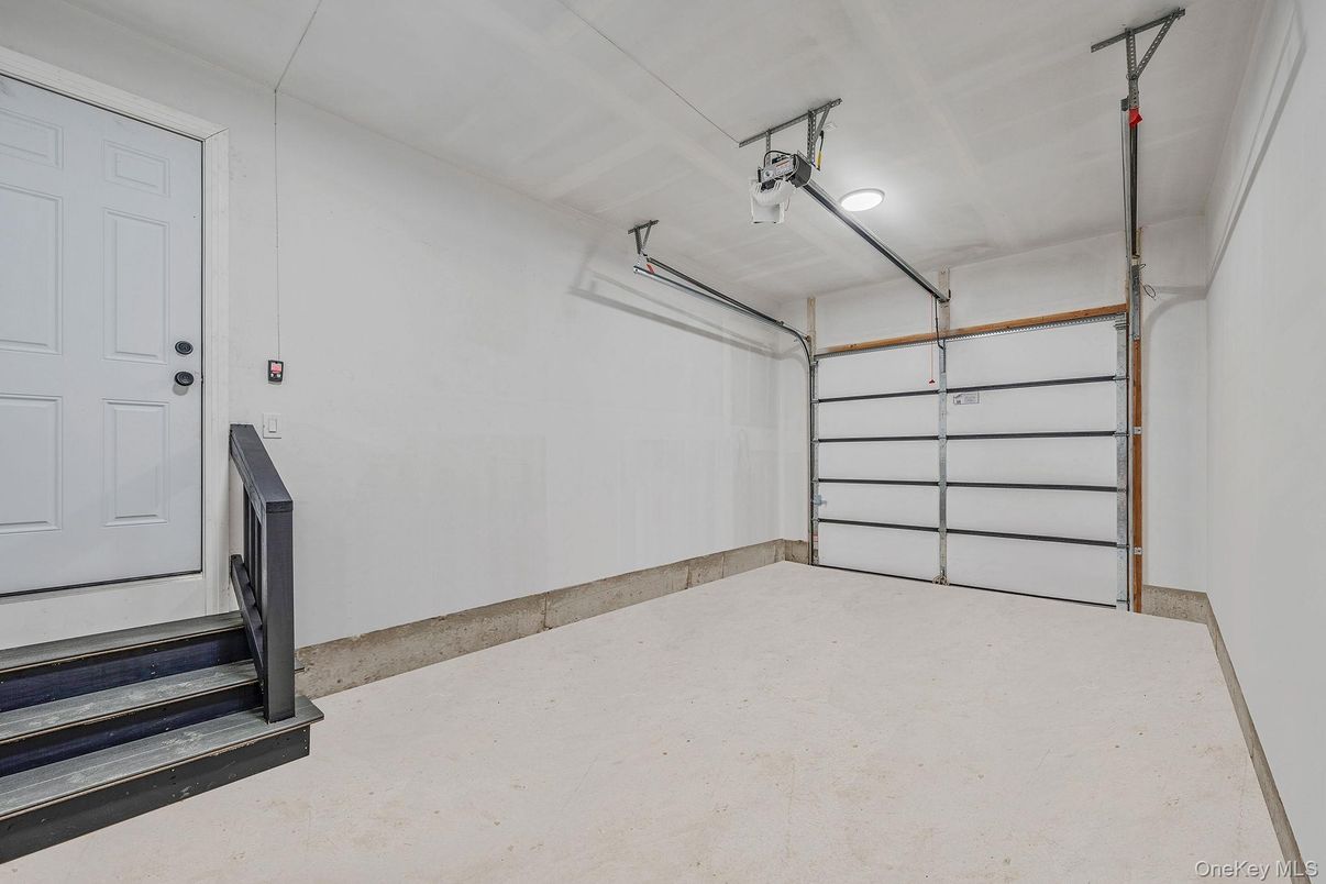 Garage, Interior