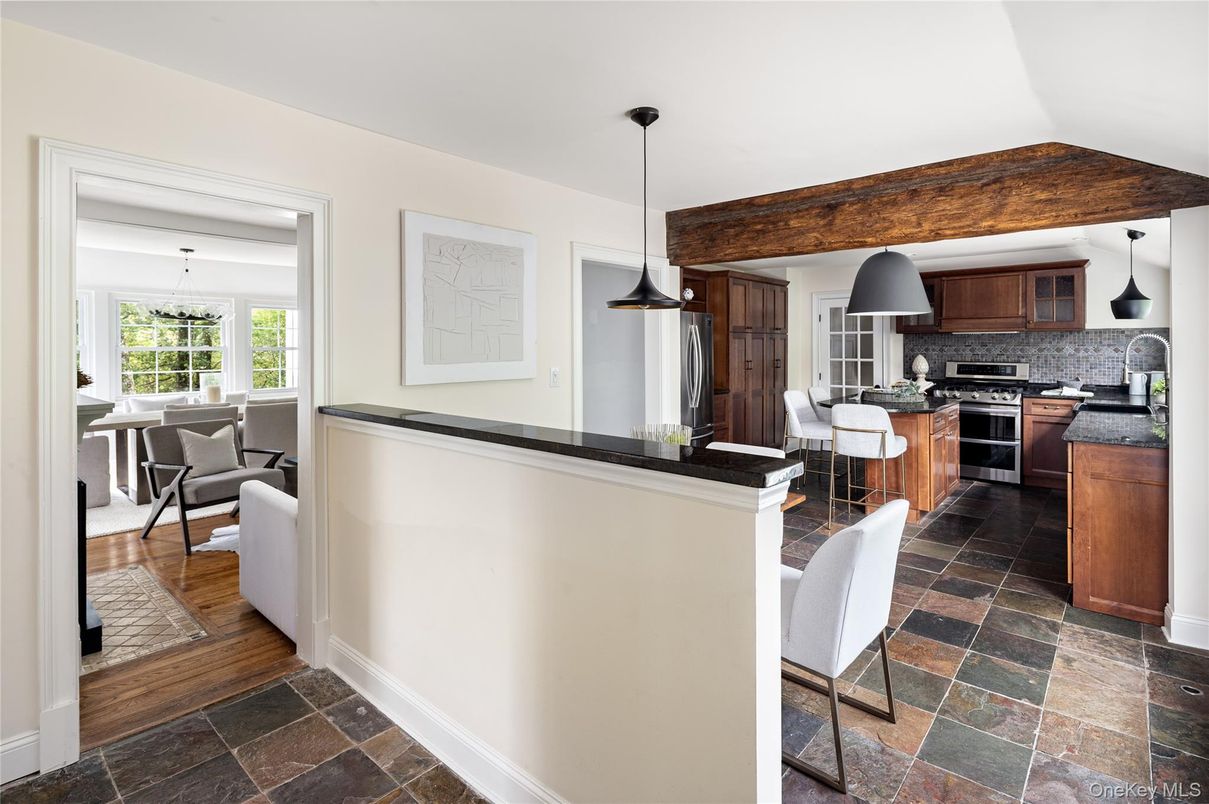 Dining room, Interior, Kitchen, Pendant Lights, Stainless Steel Appliances, Wood Texture Flooring