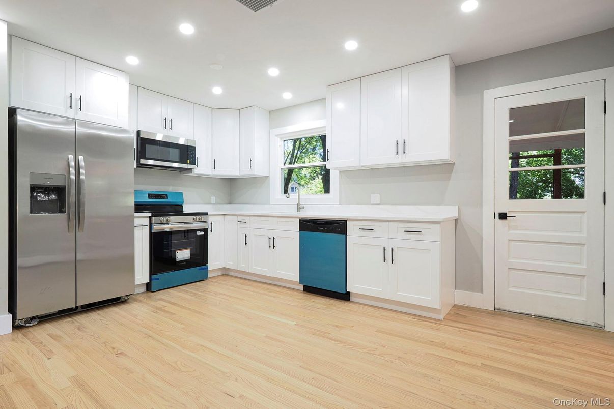 Interior, Kitchen, Recessed Lighting, Stainless Steel Appliances, Wood Texture Flooring
