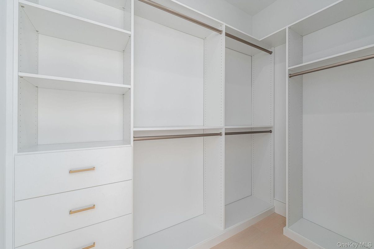 Interior, Walk-in Closets