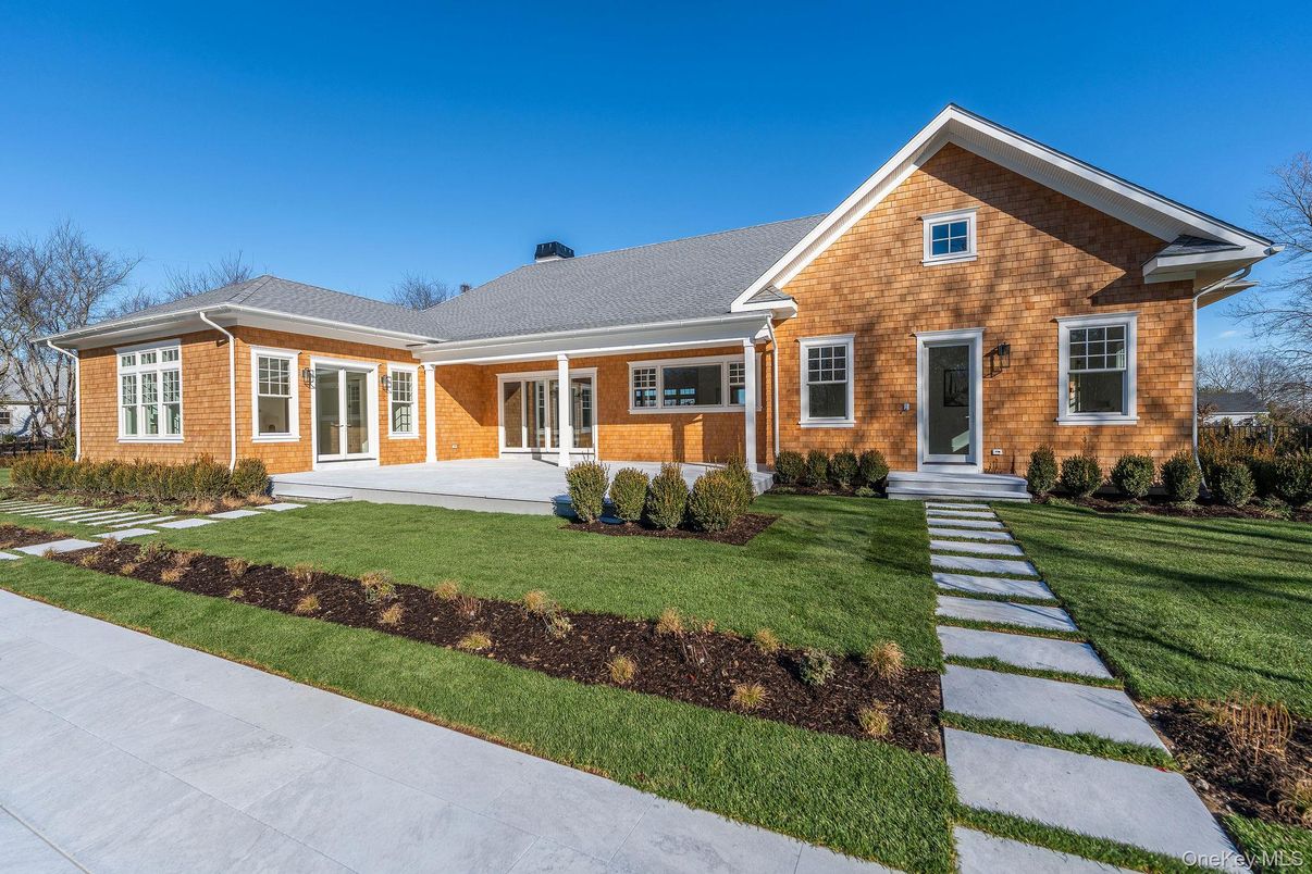 Exterior, Facade, Brick Facade, Brick Traditional