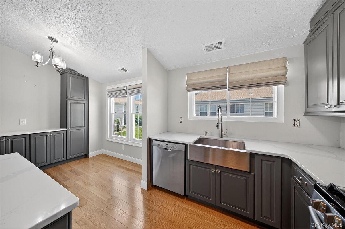 Chandelier, Interior, Kitchen, Wood Texture Flooring