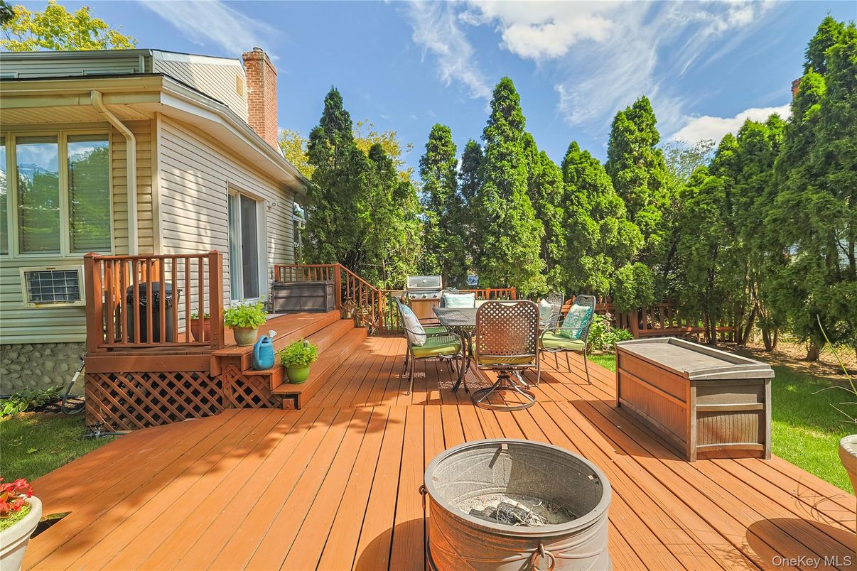 Exterior, Hot Tub