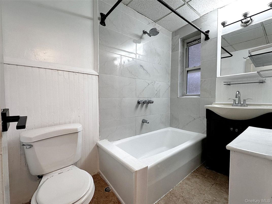 Bathroom, Interior, Marble Walls