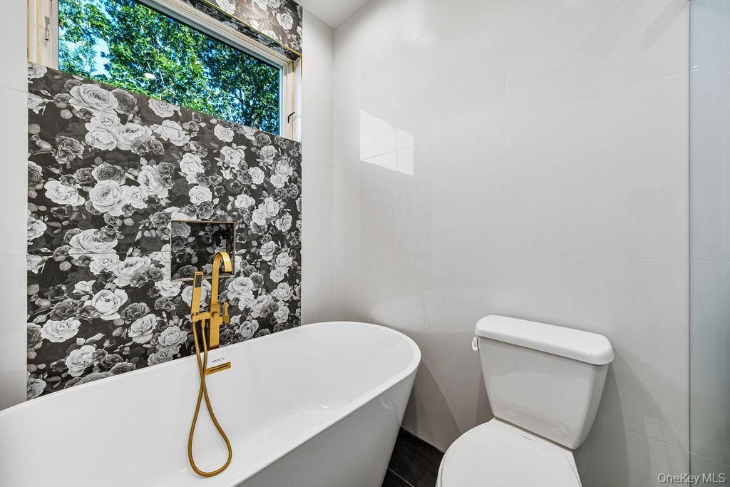 Bathroom, Free Standing Baths, Interior