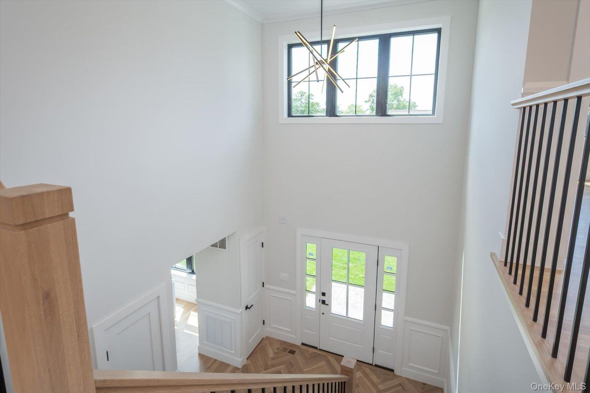 Interior, Pendant Lights, Wood Texture Flooring