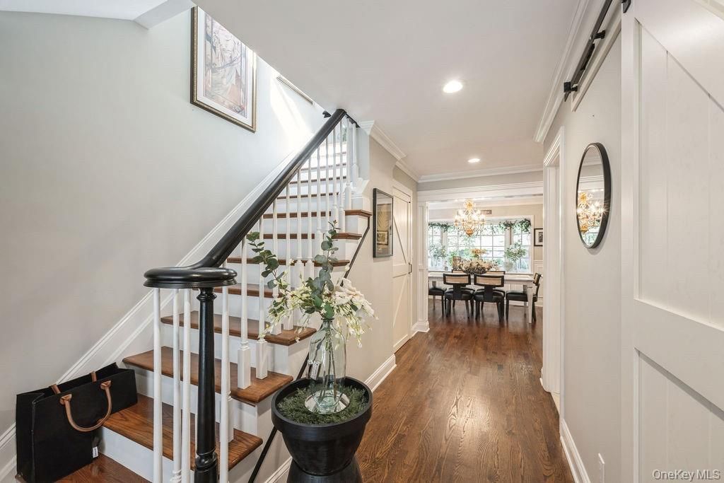 Chandelier, Dining room, Interior, Recessed Lighting, Wood Texture Flooring