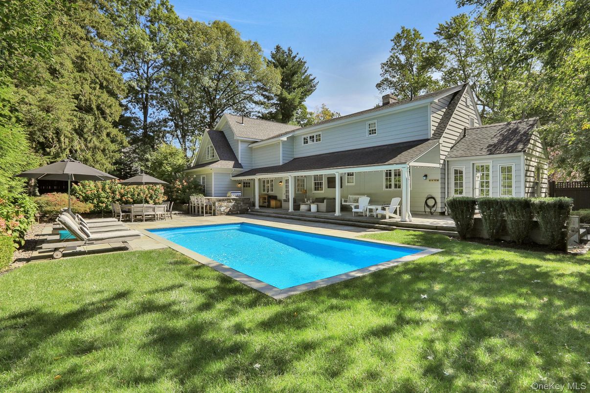 Backyard, Exterior, Pool