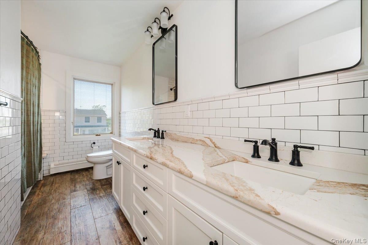 Bathroom, Dual Sink Vanities, Interior, Wood Texture Flooring