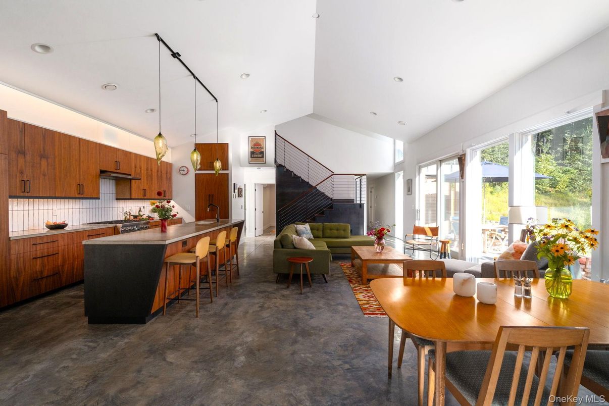 Dining room, Interior, Kitchen, Living room, Pendant Lights, Recessed Lighting