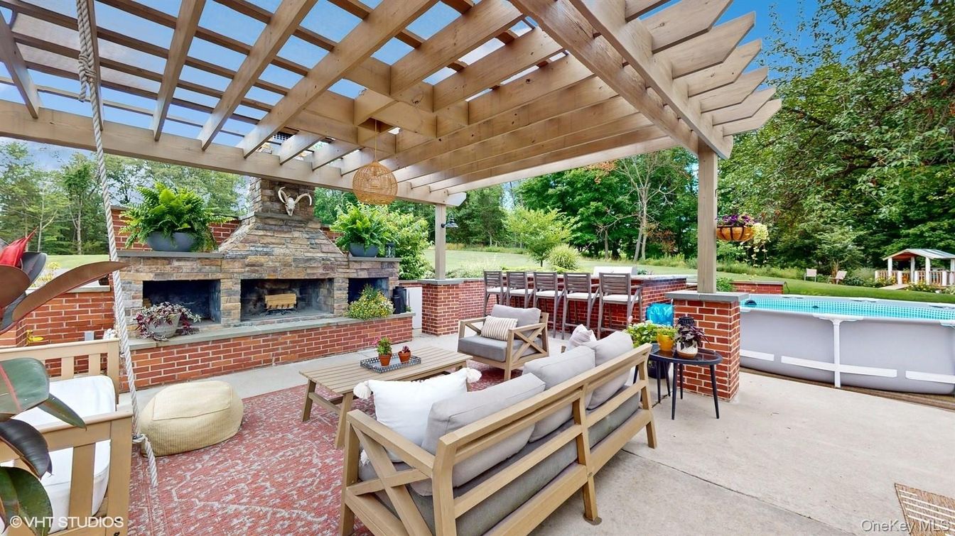Exterior, Fireplace, Pool