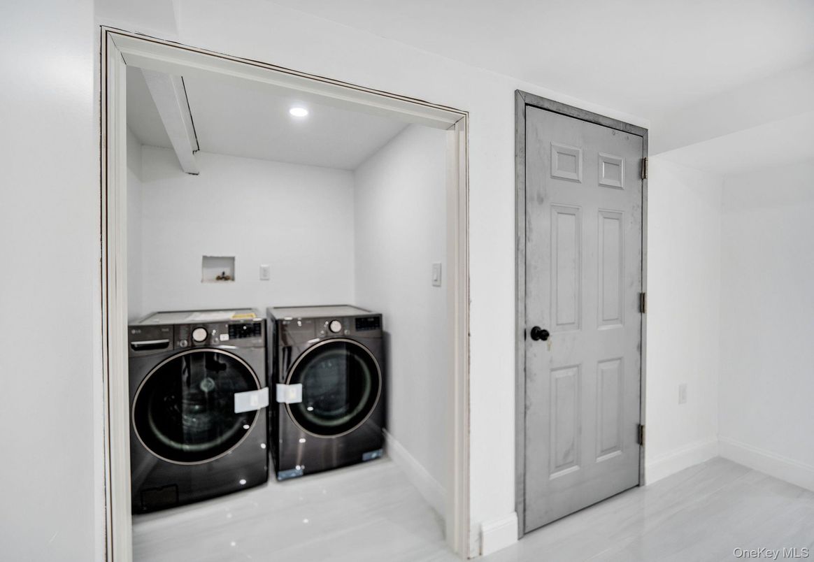 Interior, Recessed Lighting, Washer