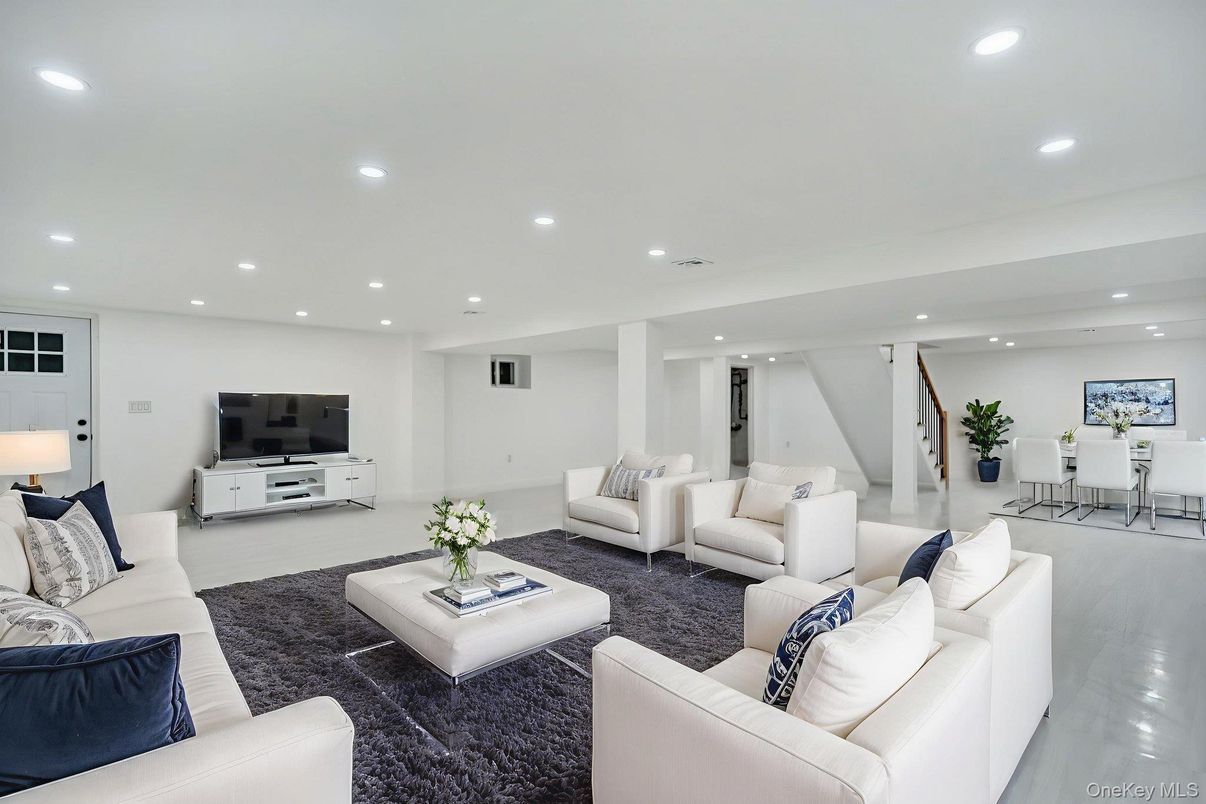 Dining room, Interior, Living room, Recessed Lighting