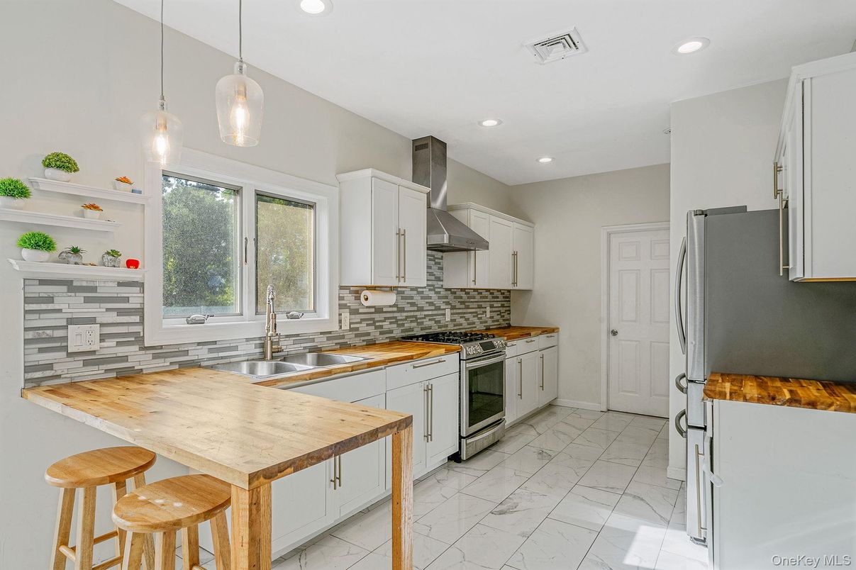 Interior, Kitchen, Marble, Pendant Lights, Recessed Lighting