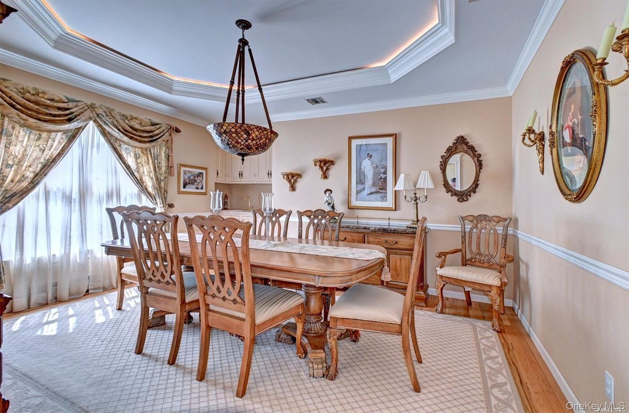 Dining room, Interior, Pendant Lights