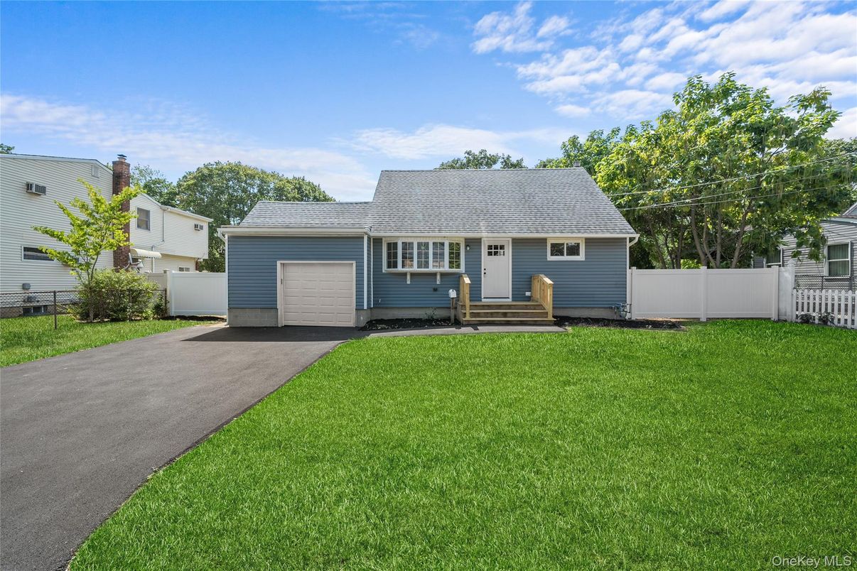 Attached, Backyard, Exterior, Facade, Cape Cod