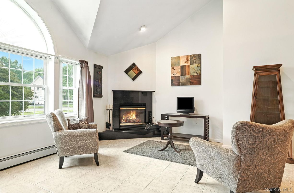 Fireplace, Interior, Living room, Recessed Lighting