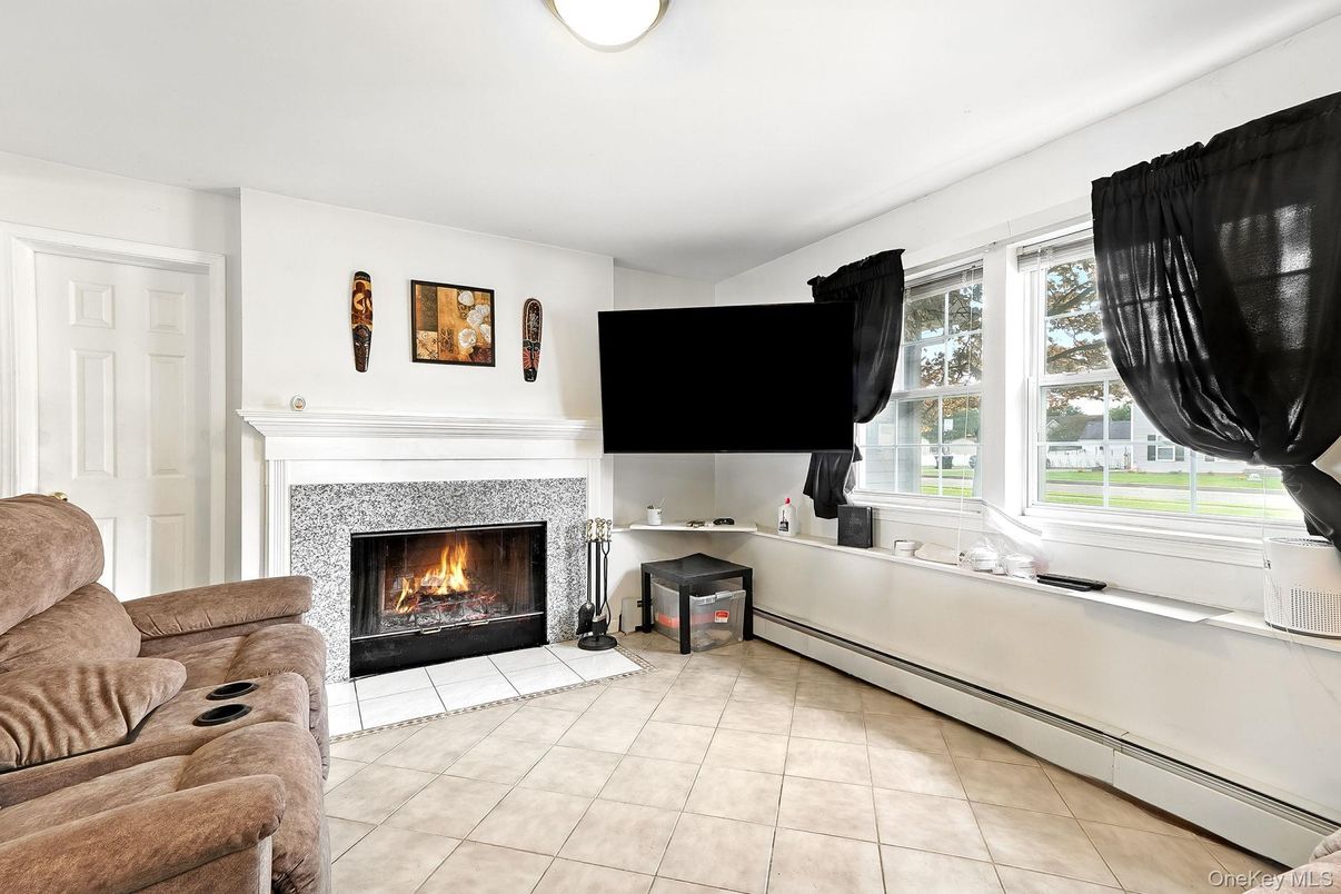 Fireplace, Interior, Living room