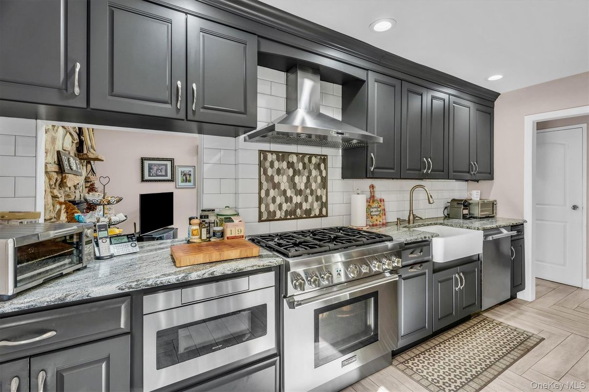 Interior, Kitchen, Recessed Lighting, Stainless Steel Appliances, Wood Texture Flooring