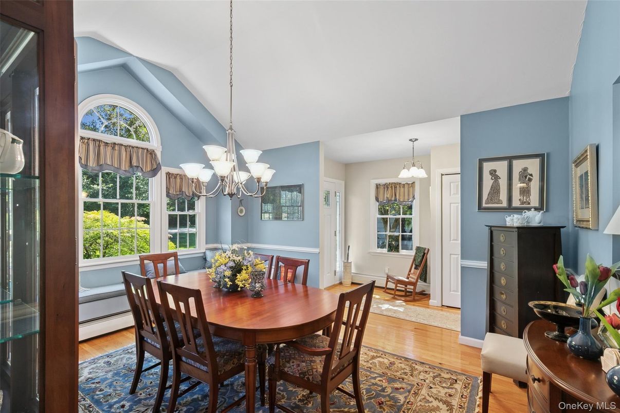 Chandelier, Dining room, Interior, Pendant Lights, Wood Texture Flooring