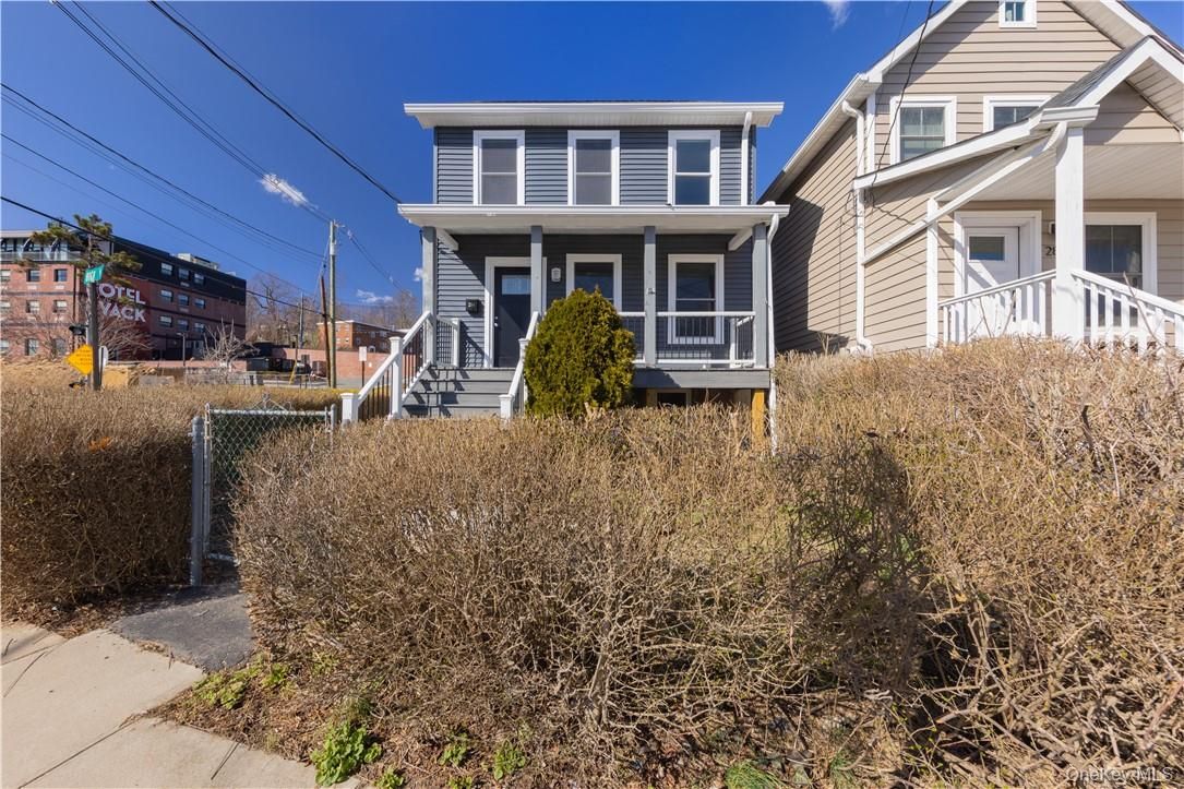 Exterior, Facade, Queen Anne Victorian