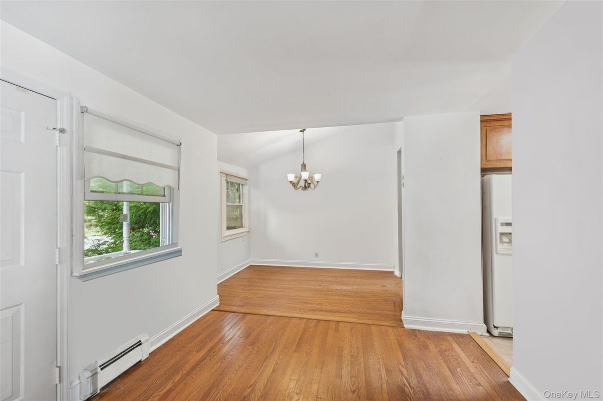 Chandelier, Empty room, Interior, Wood Texture Flooring