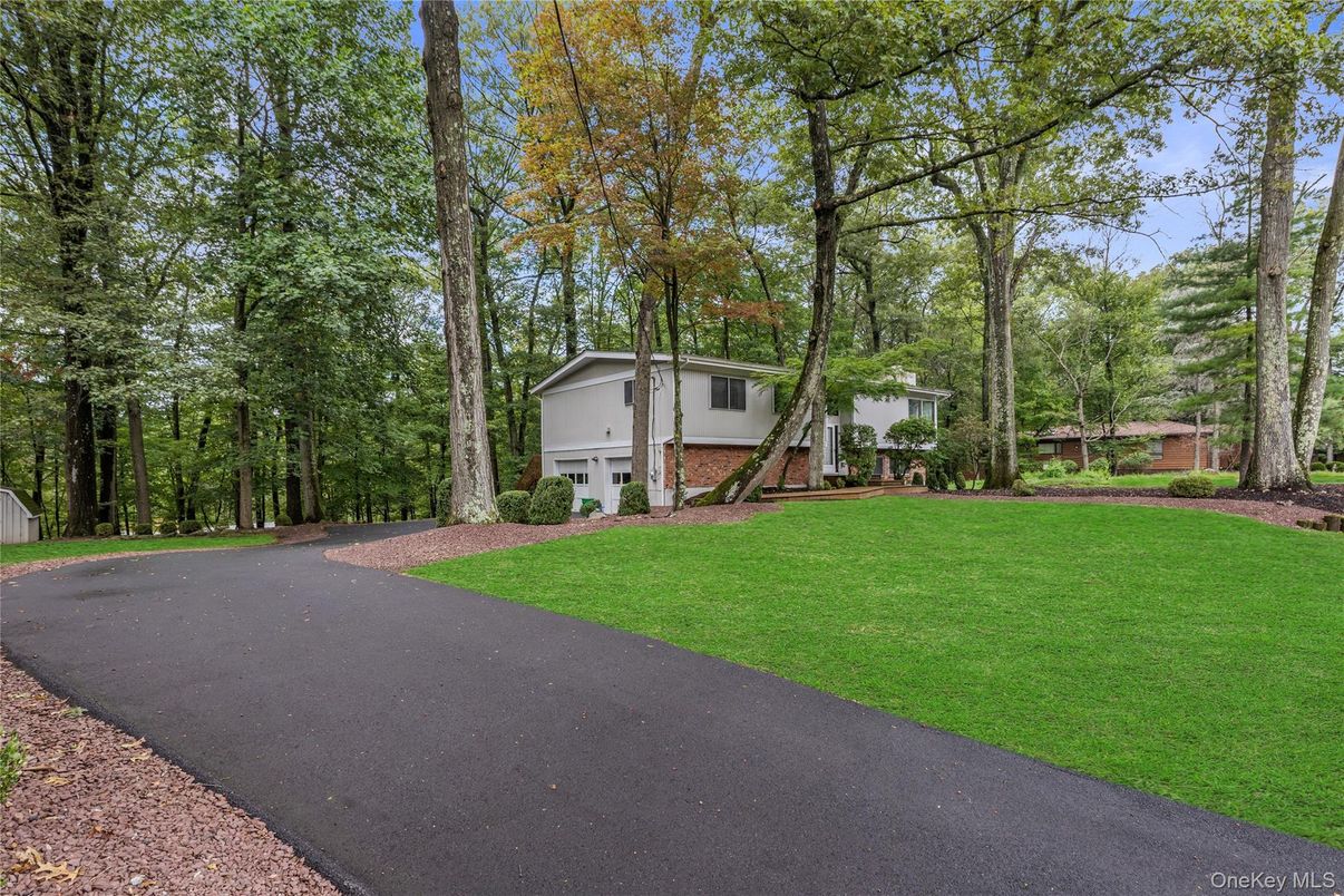 Backyard, Detached Garage, Exterior