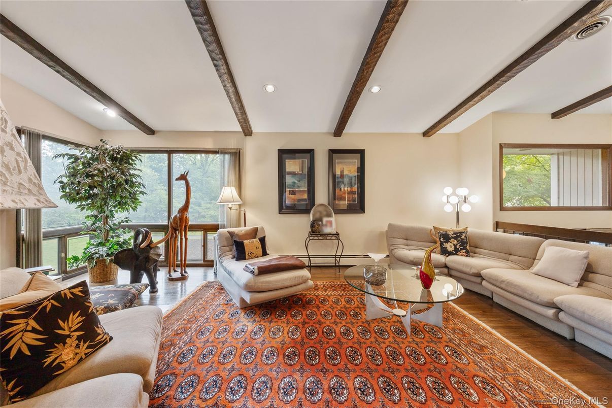 Interior, Living room, Recessed Lighting, Wooden Beams, Wood Texture Flooring