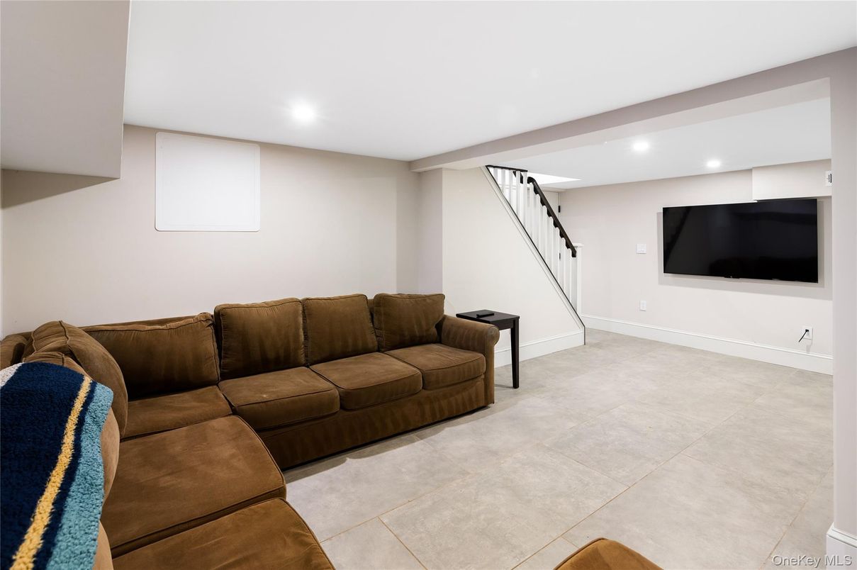 Interior, Living room, Recessed Lighting