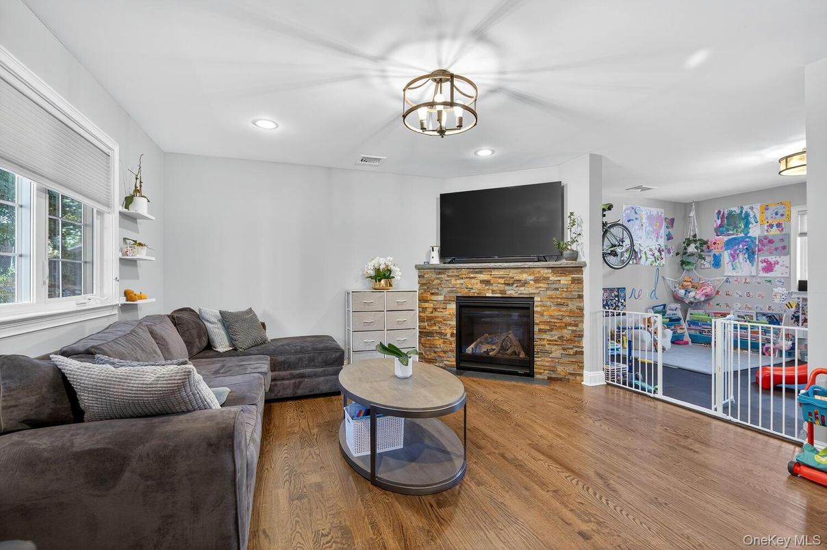 Fireplace, Interior, Living room, Recessed Lighting, Wood Texture Flooring