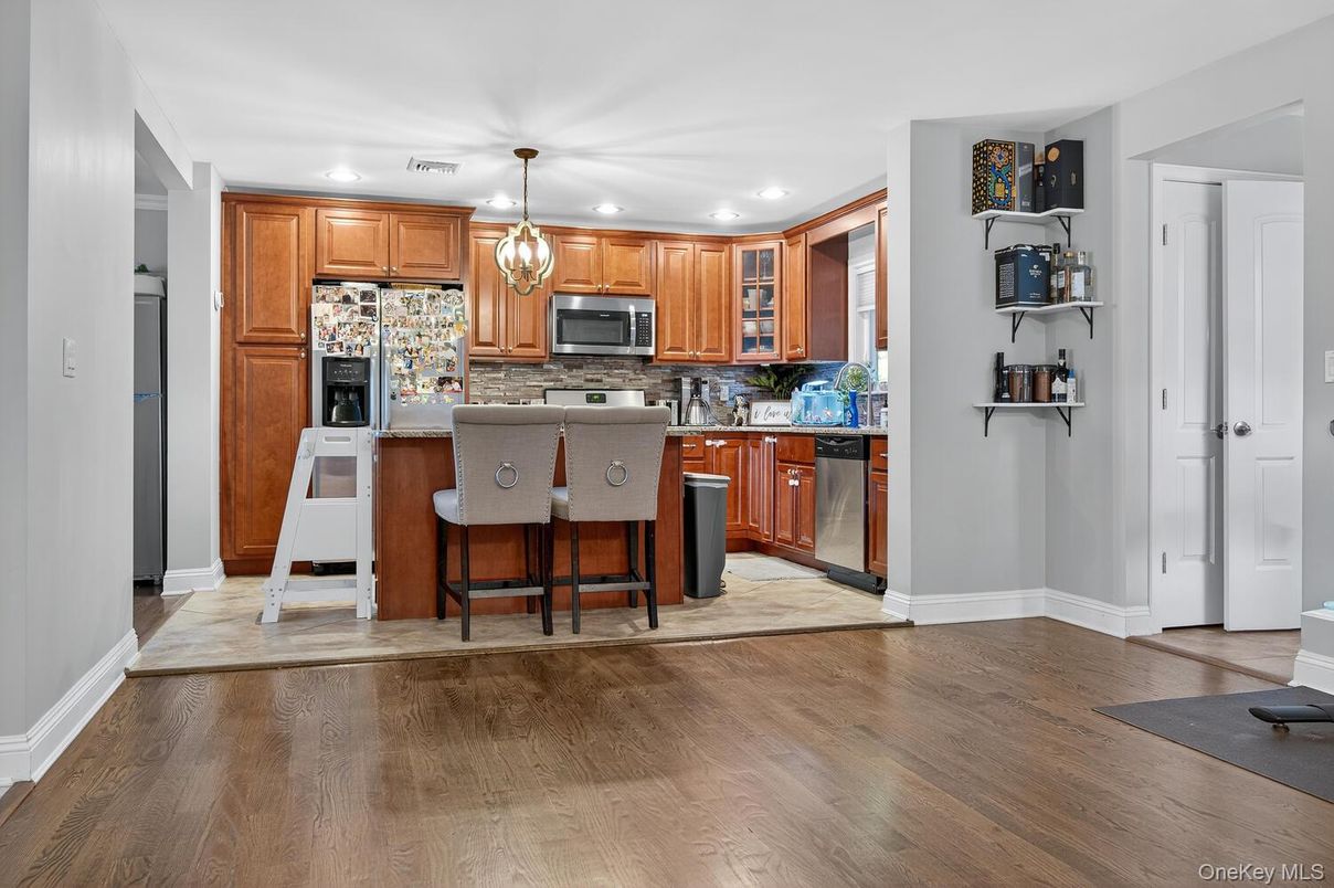 Interior, Kitchen, Pendant Lights, Recessed Lighting, Wood Texture Flooring