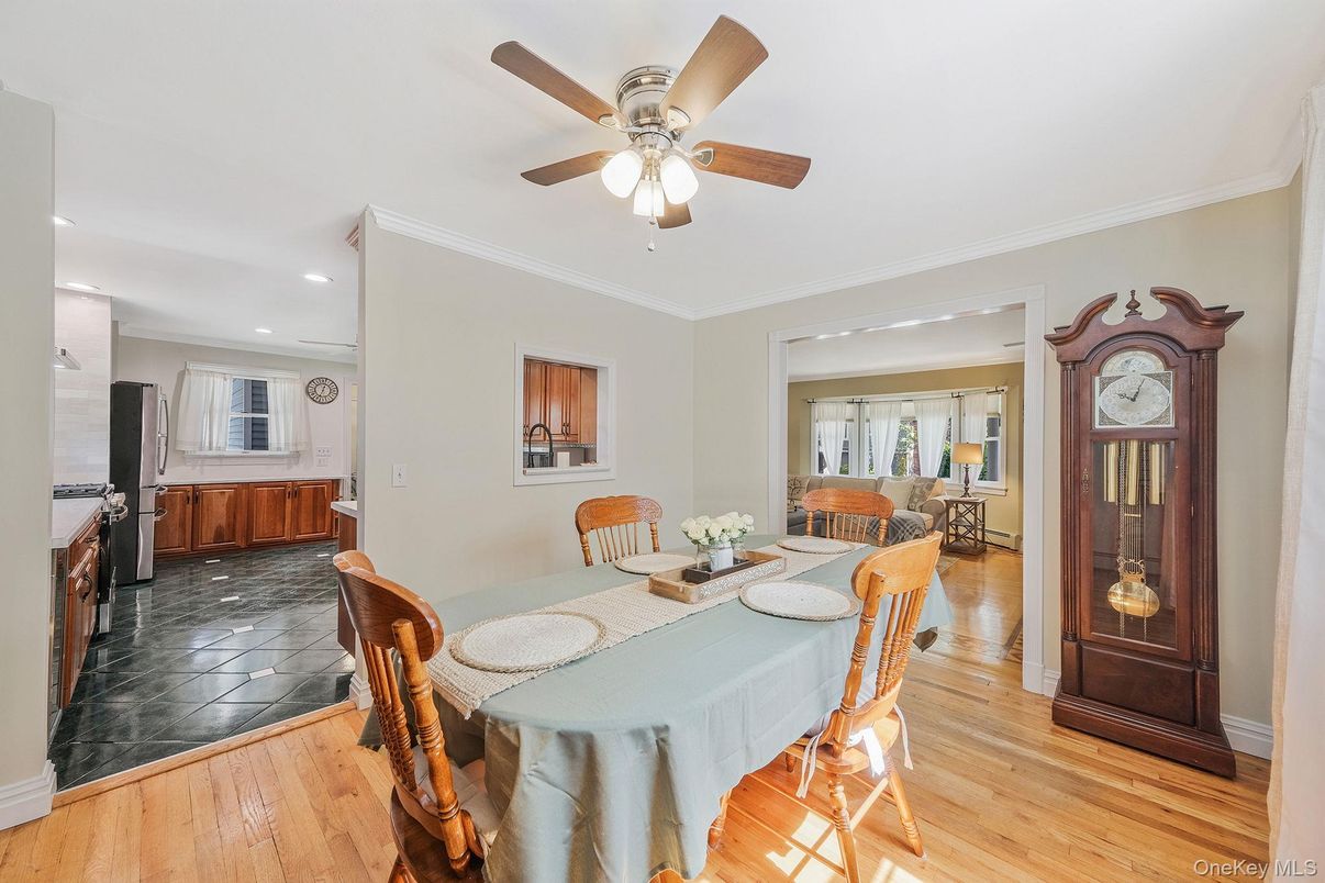 Dining room, Interior, Recessed Lighting, Wood Texture Flooring
