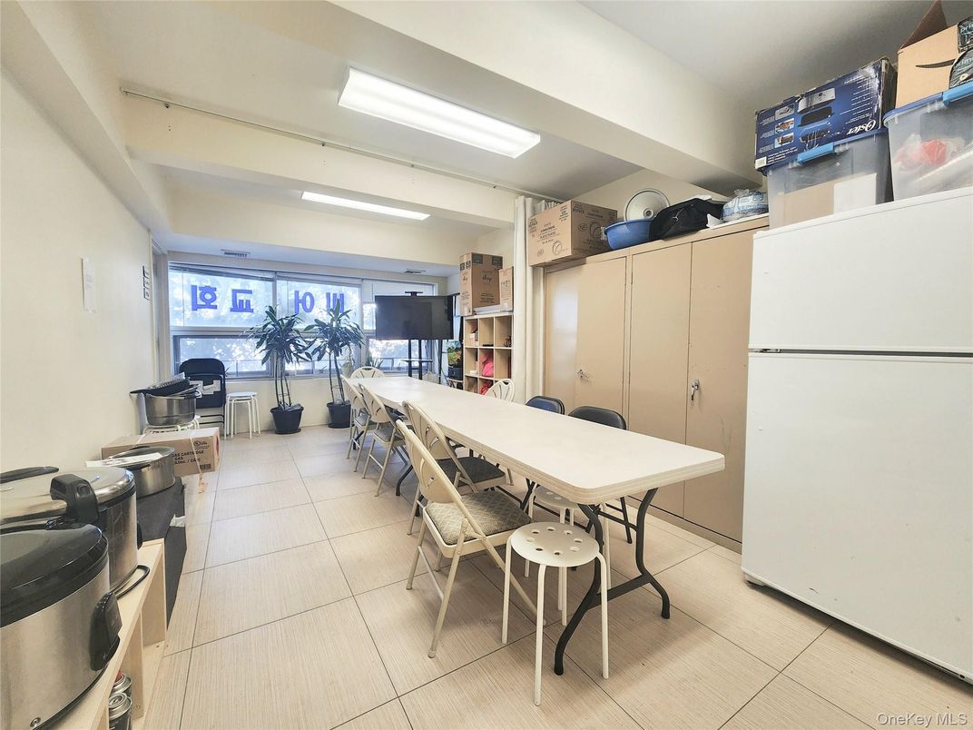 Dining room, Interior