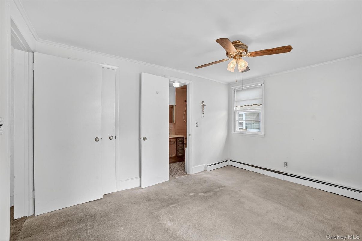 Bathroom, Empty room, Interior