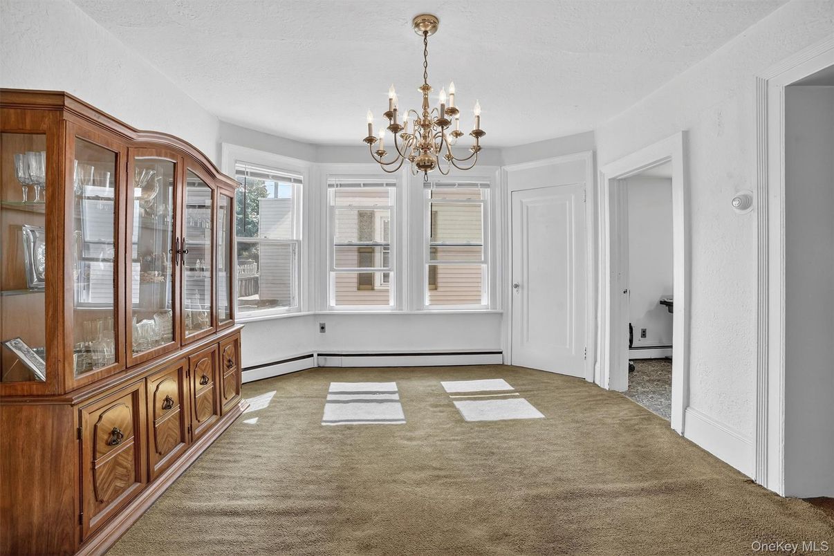 Chandelier, Empty room, Interior