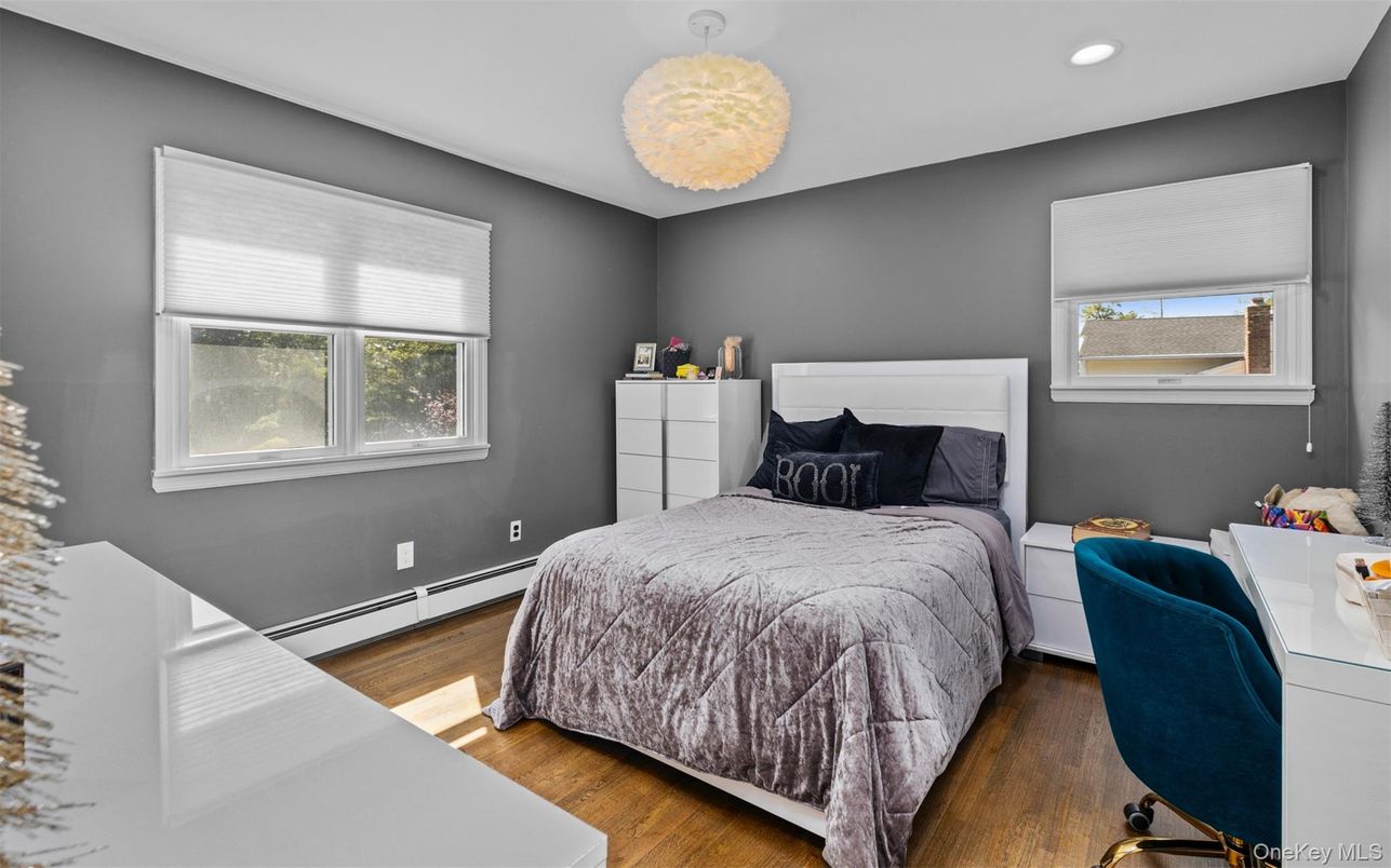 Bedroom, Home Office, Interior, Pendant Lights, Recessed Lighting, Wood Texture Flooring