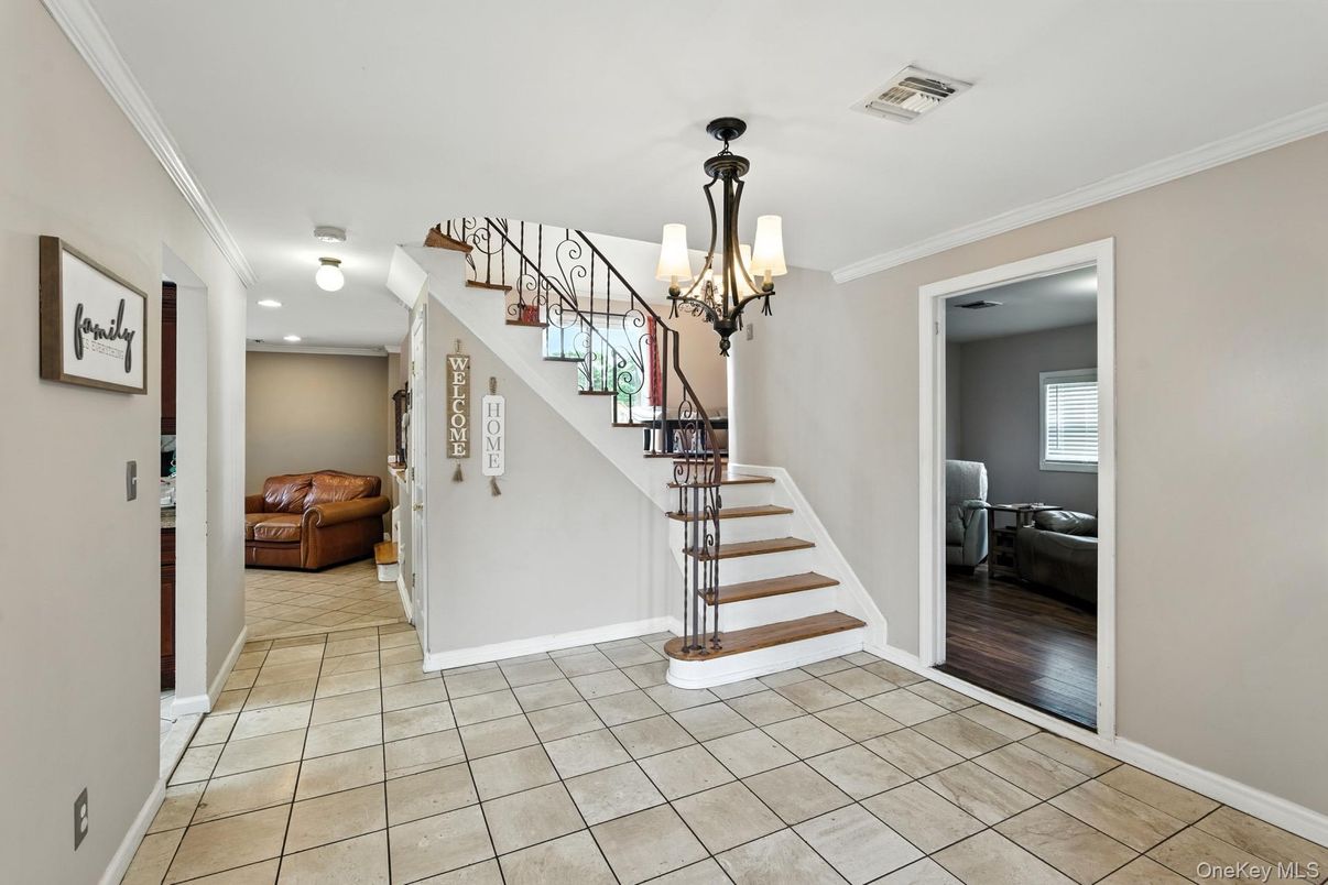 Chandelier, Interior, Wood Texture Flooring